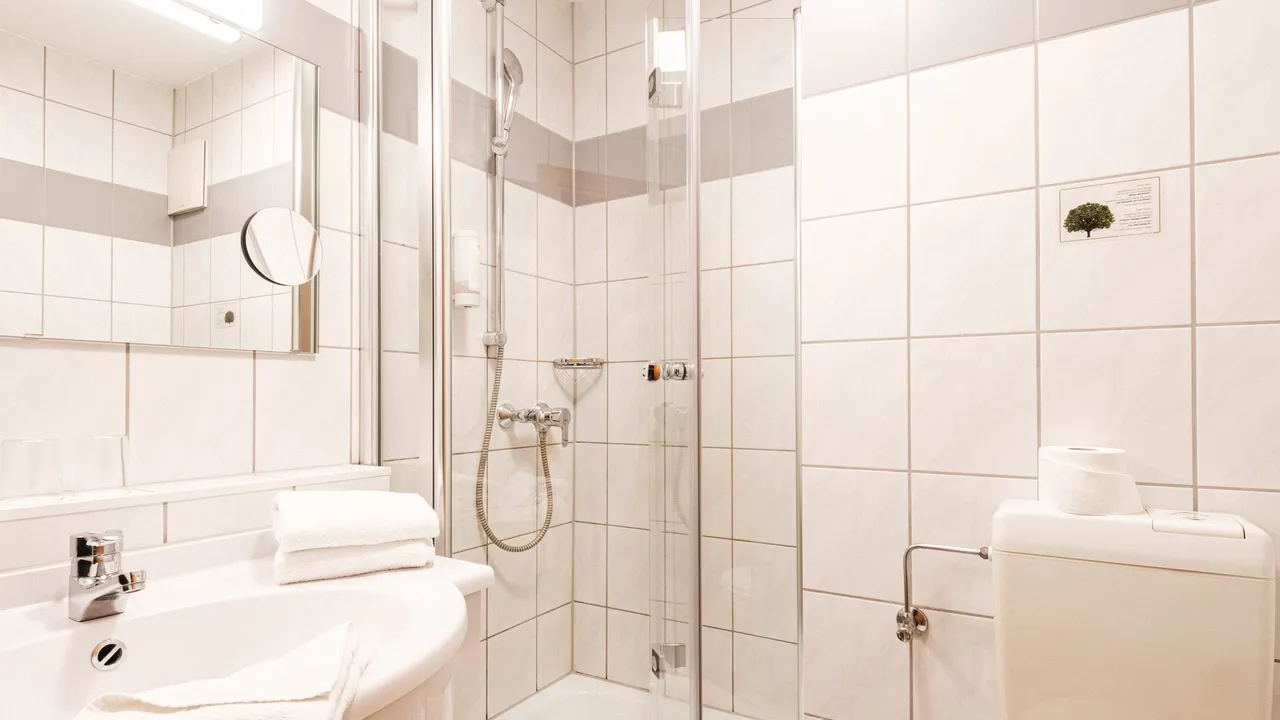 Residenz Pforzheim - Room Bathroom